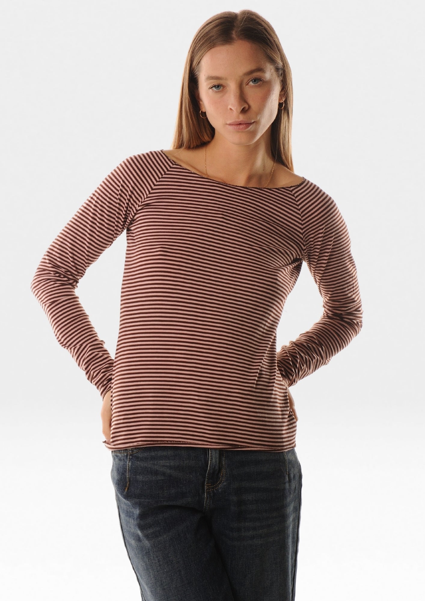 T-shirt scollo barca righine - LOK18440